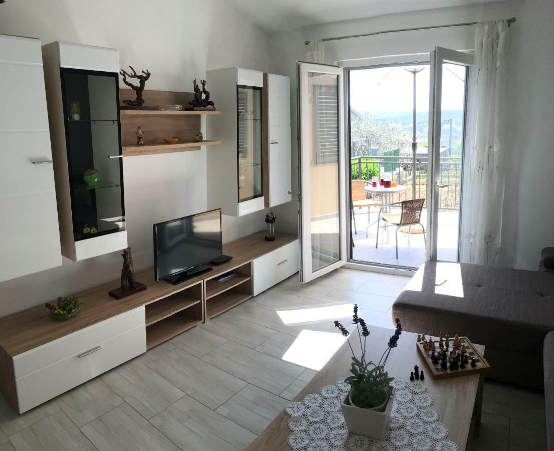 Apartment Marica Posedarje Exterior photo